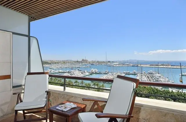 Red Level Junior Suite Sea and Cathedral View
