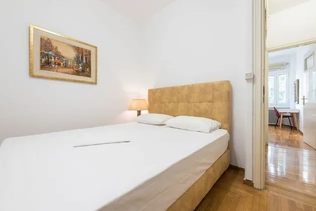 Apart Daire (Victoria Grand Palace above Metro)