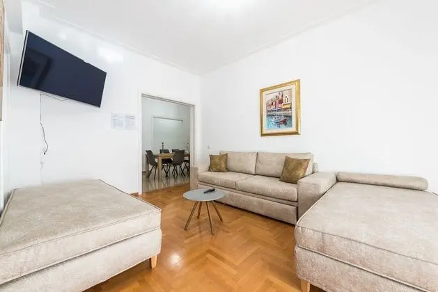 Apart Daire (Victoria Grand Palace above Metro)