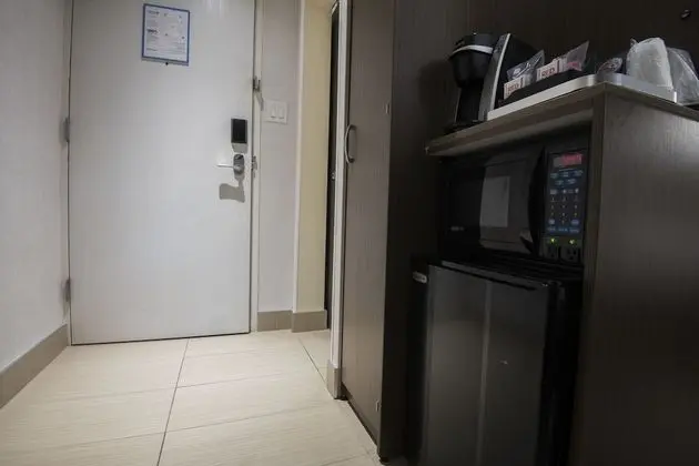 Corporate Floor - Business Queen Room