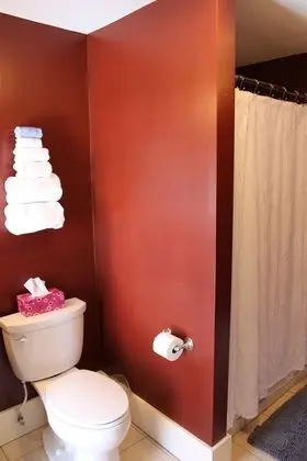 Üç Kişilik Oda (Room 5)
