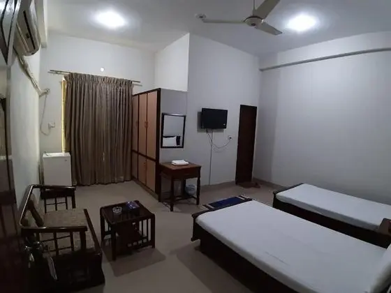 Standard Tek Büyük veya İki Ayrı Yataklı Oda