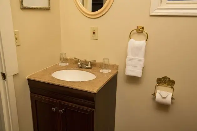 Oda, Özel Banyo (#10 Tapestry)