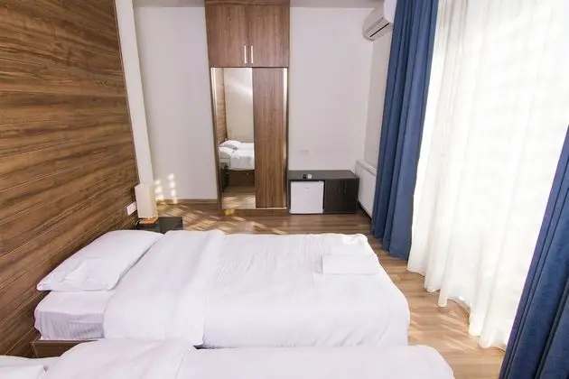 Standard Tek Büyük veya İki Ayrı Yataklı Oda, Balkon