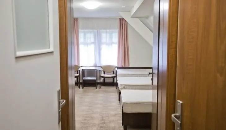 Standard Dört Kişilik Oda, Birden Çok Yatak