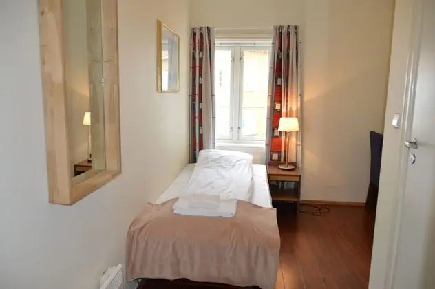 Economy Tek Büyük Yataklı Oda