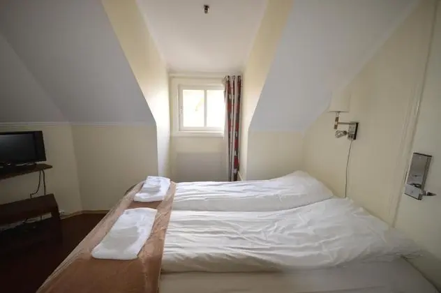 Economy Tek Büyük Yataklı Oda