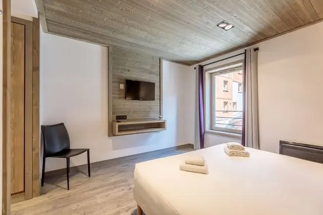 Superior Tek Büyük veya İki Ayrı Yataklı Oda