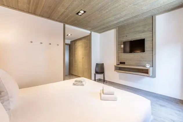 Superior Tek Büyük veya İki Ayrı Yataklı Oda