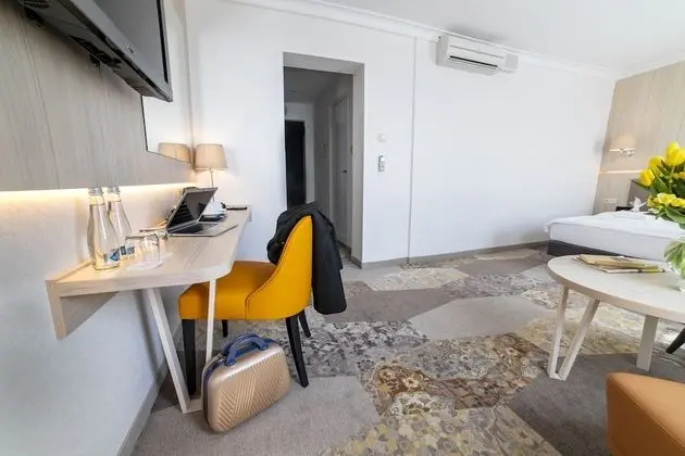 Comfort Tek Büyük Yataklı Oda