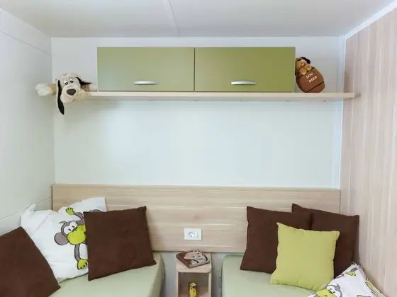 Karavan, 2 Banyolu (Terrace)