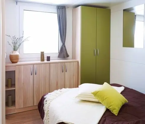 Karavan, 2 Banyolu (Terrace)