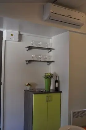 Karavan, 2 Banyolu (Terrace)