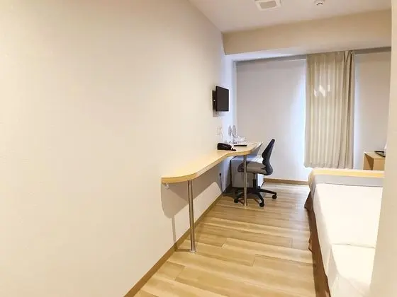 Tek Büyük Yataklı Oda, Sigara İçilmez