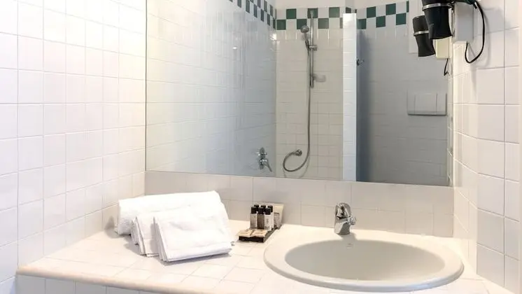 Comfort Tek Büyük veya İki Ayrı Yataklı Oda, Deniz Manzaralı