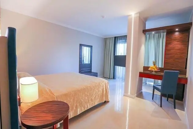 Club Büyük Yataklı Tek Kişilik Oda