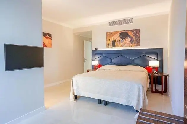 Club Büyük Yataklı Tek Kişilik Oda