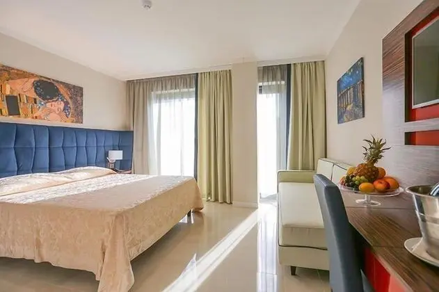 Club Büyük Yataklı Tek Kişilik Oda