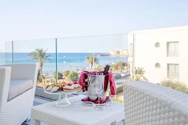 Superior Büyük Yataklı Tek Kişilik Oda