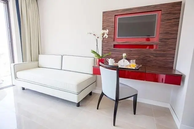 Superior Tek Büyük veya İki Ayrı Yataklı Oda, Deniz Manzaralı