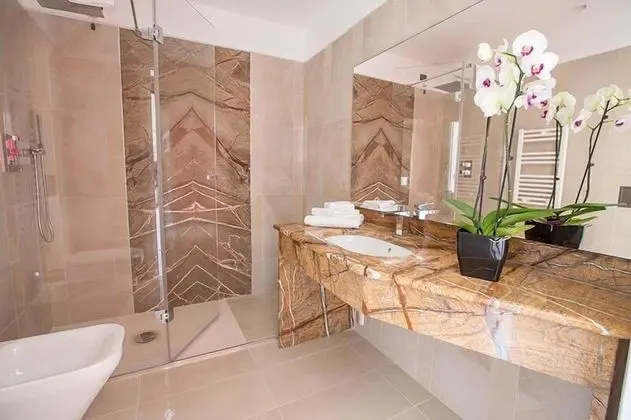 Superior Tek Büyük veya İki Ayrı Yataklı Oda, Deniz Manzaralı