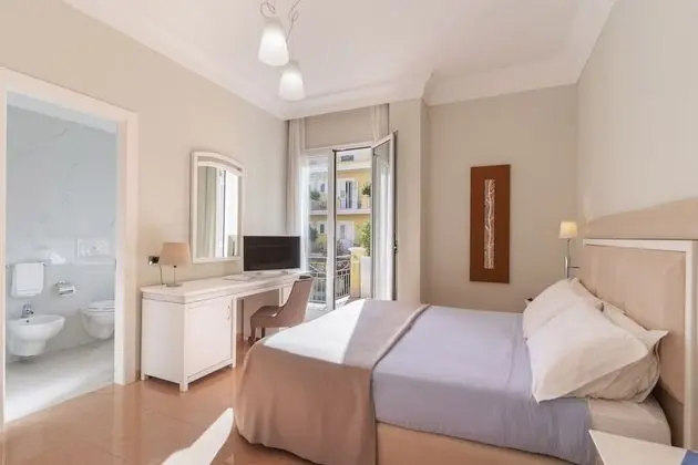 Tek Büyük veya İki Ayrı Yataklı Oda