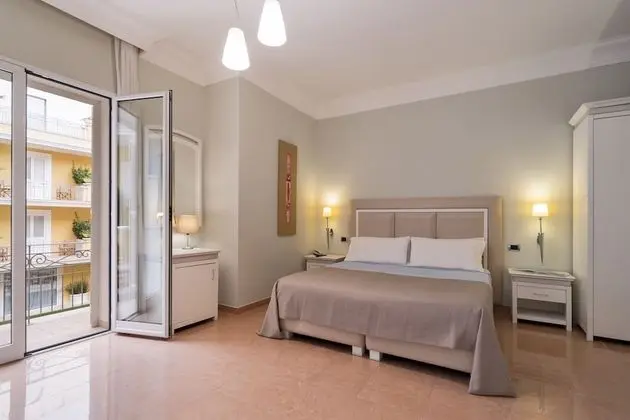 Tek Büyük veya İki Ayrı Yataklı Oda