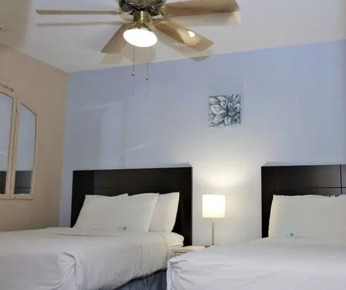 Standard Suite, 2 Double Beds