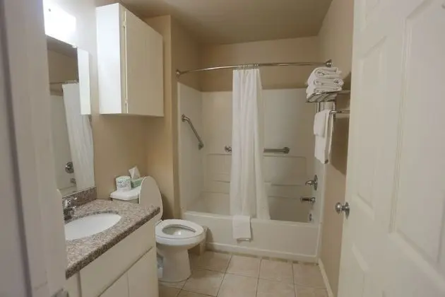 Standard Suite, 2 Double Beds