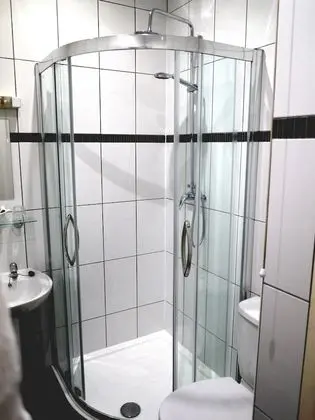 Standard Tek Büyük Yataklı Oda, 1 Çift Kişilik Yatak, Sigara İçilmez, Banyolu/Duşlu