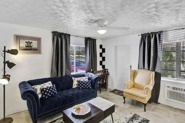 Apart Daire, 1 Yatak Odası, Avlu Manzaralı, Avlu