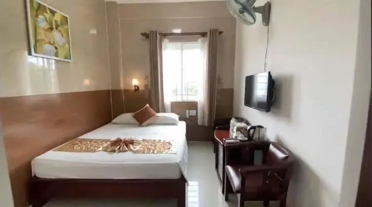 Standard Tek Büyük Yataklı Oda
