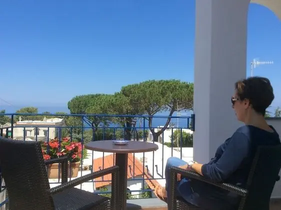 Superior Tek Büyük Yataklı Oda, Balkon, Deniz Manzaralı