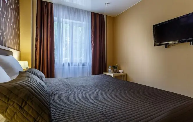 Standard Tek Büyük Yataklı Oda
