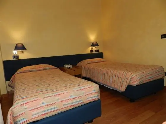 Tek Büyük veya İki Ayrı Yataklı Oda