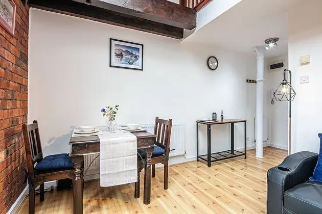 Standard Apart Daire, Şehir Manzaralı