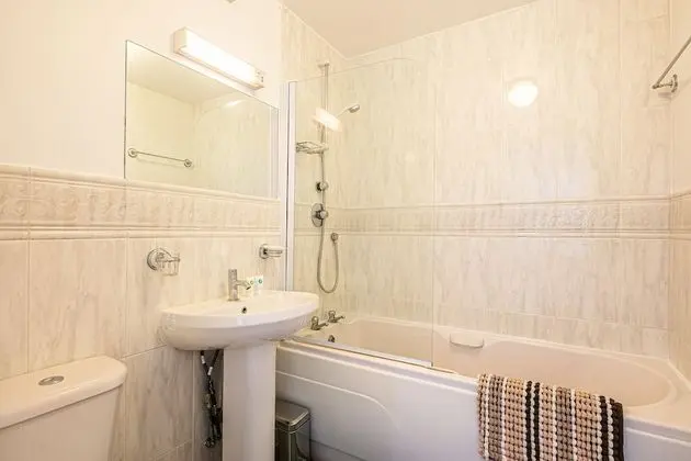Standard Apart Daire, Şehir Manzaralı