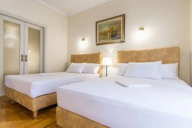 Apart Daire (Victoria Queens Paradise near Metro)