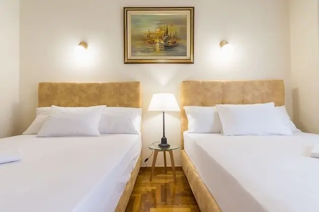 Apart Daire (Victoria Queens Paradise near Metro)