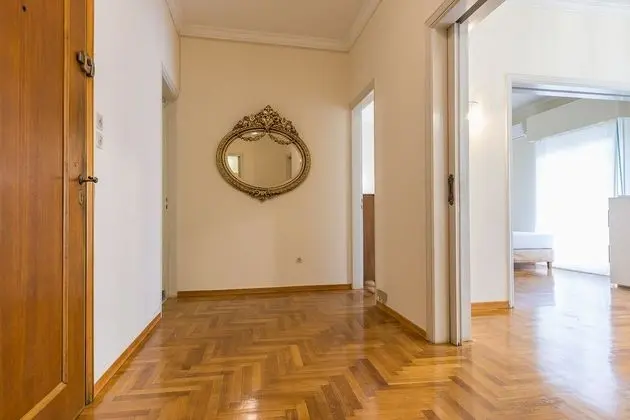 Apart Daire (Victoria Queens Paradise near Metro)