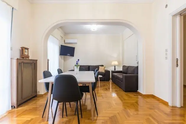 Apart Daire (Victoria Queens Paradise near Metro)