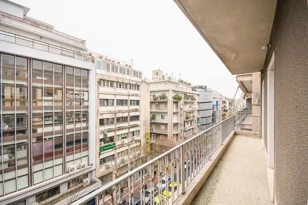 Apart Daire (Victoria Queens Paradise near Metro)