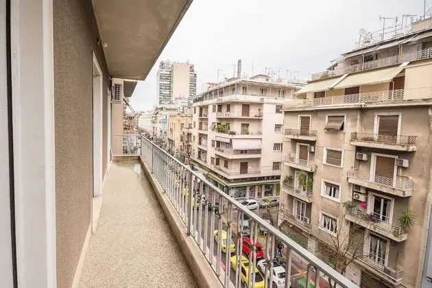 Apart Daire (Victoria Queens Paradise near Metro)