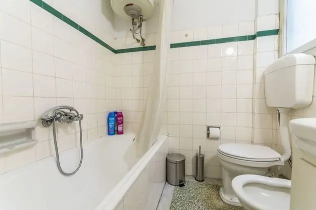 Apart Daire (Victoria Queens Paradise near Metro)