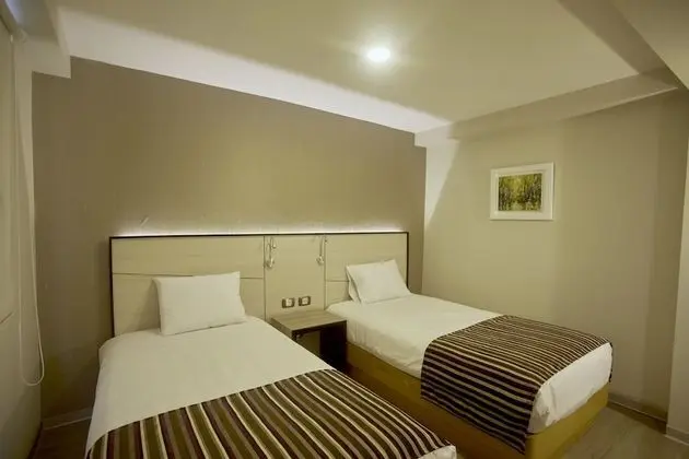 İki Ayrı Yataklı Oda