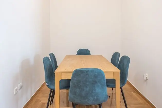 Apart Daire (Victoria Secret 1 min from Metro)