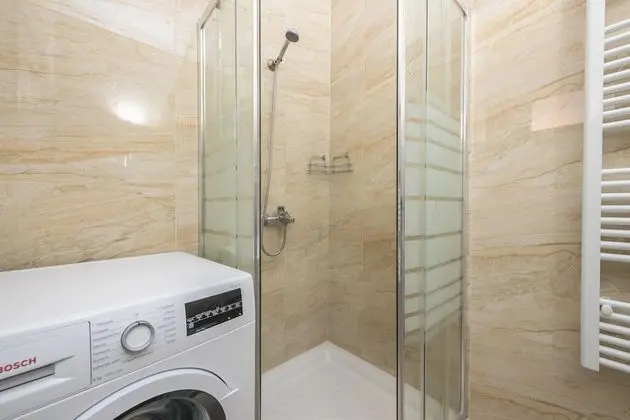 Apart Daire (Victoria Secret 1 min from Metro)