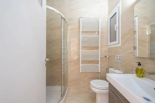 Apart Daire (Victoria Secret 1 min from Metro)