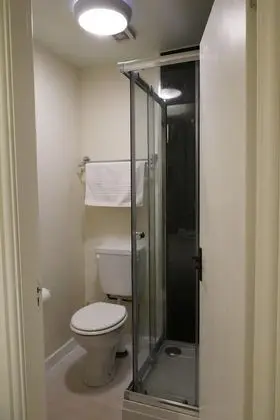 Standard Tek Büyük veya İki Ayrı Yataklı Oda, Banyolu/Duşlu (Airton R1)