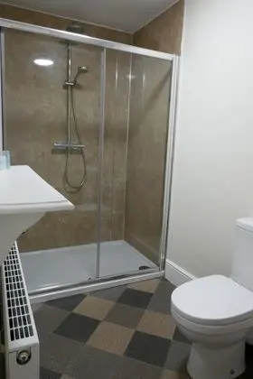 Superior Tek Büyük veya İki Ayrı Yataklı Oda, Banyolu/Duşlu (ESHTON)